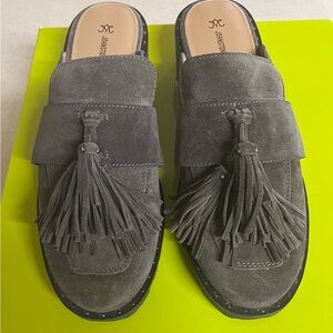 Johnston & Murphy, Alice, Tassel Mule, dark brownish gray, new, size 7.5, suede